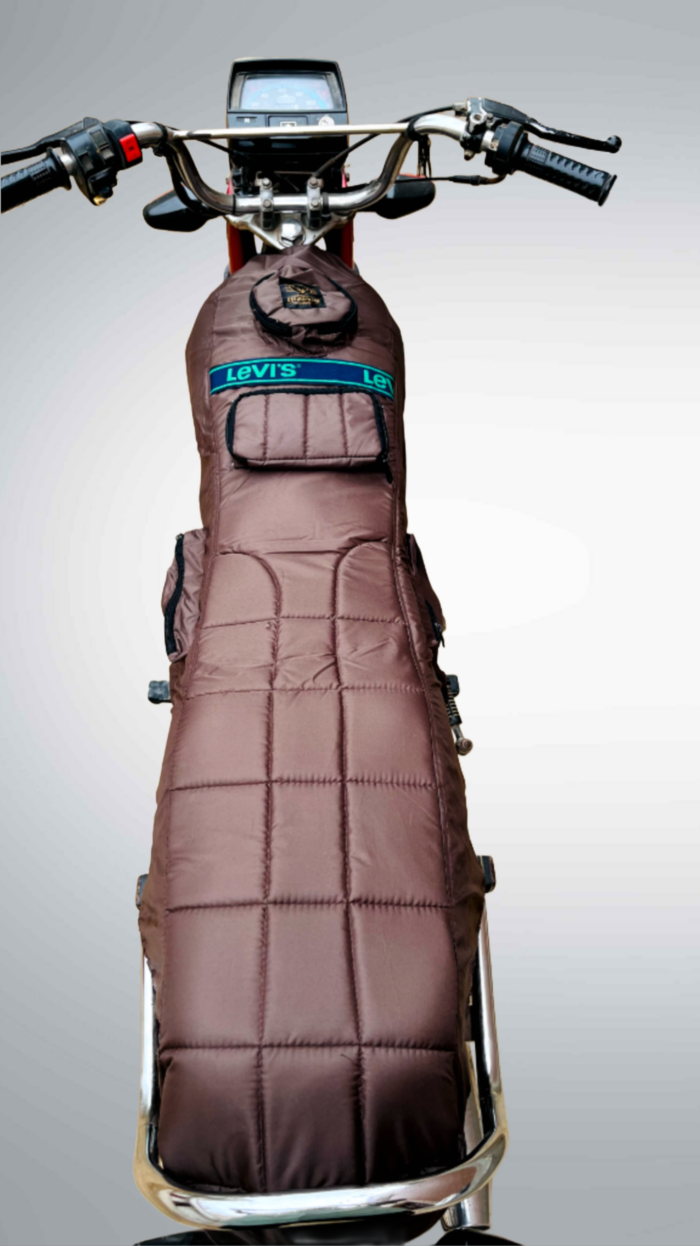 CD 70 Paracute Brown Cover